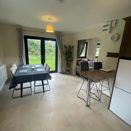 Traditional Style 3 Bed In Dundrum