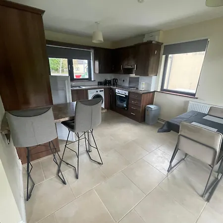 Traditional Style 3 Bed In Dundrum Vakantiehuis